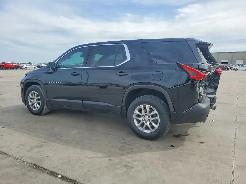 2022 CHEVROLET TRAVERSE LS  