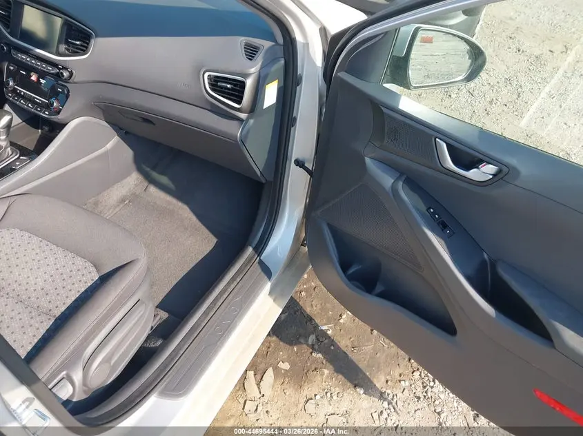 2017 HYUNDAI IONIQ HYBRID SEL