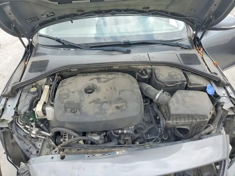 2017 VOLVO S60   