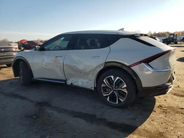 2023 KIA EV6 LIGHT  