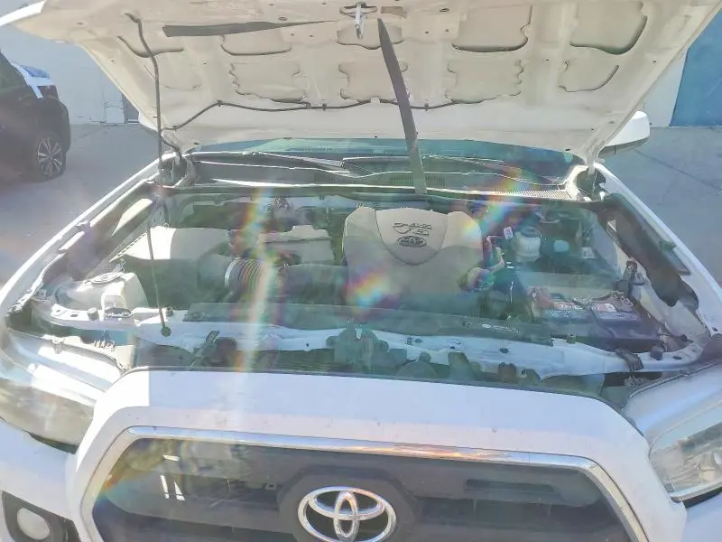 2017 TOYOTA TACOMA SR5 V6  