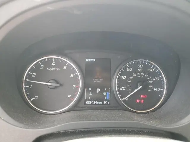 2020 MITSUBISHI OUTLANDER SE  