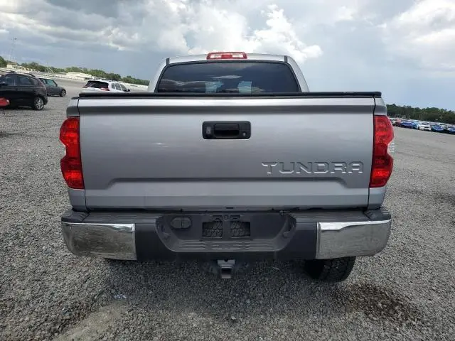 2018 TOYOTA TUNDRA CREWMAX SR5  