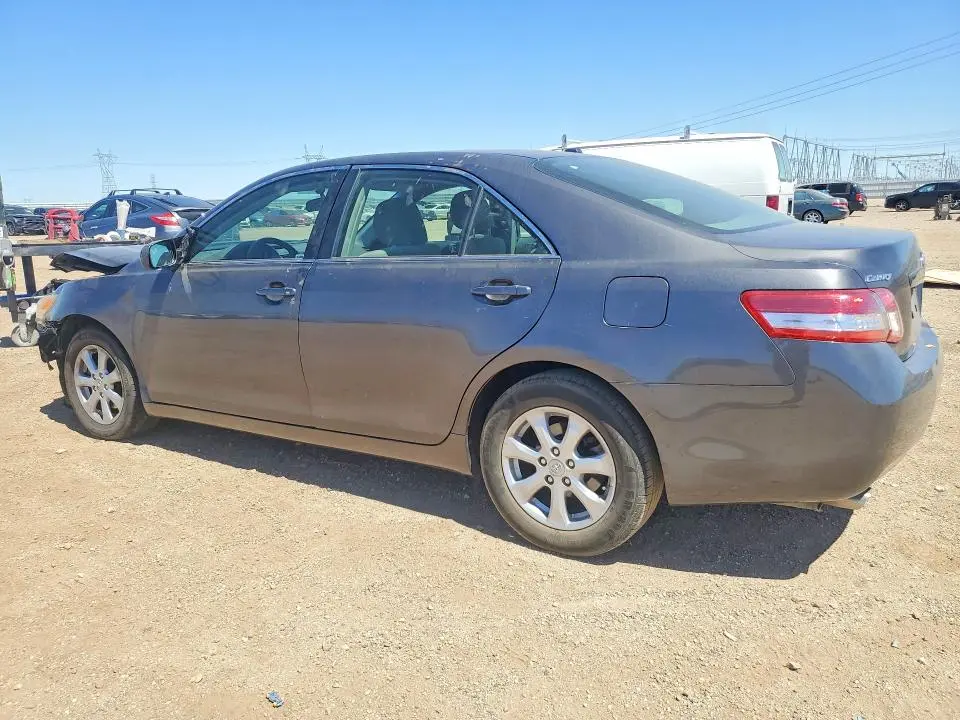 2011 TOYOTA CAMRY LE V6  