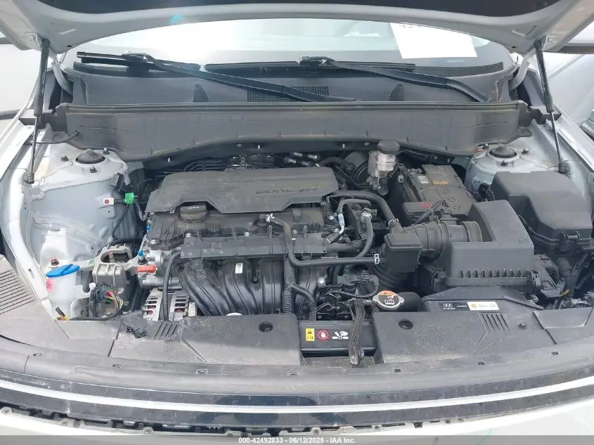 2024 HYUNDAI KONA SE