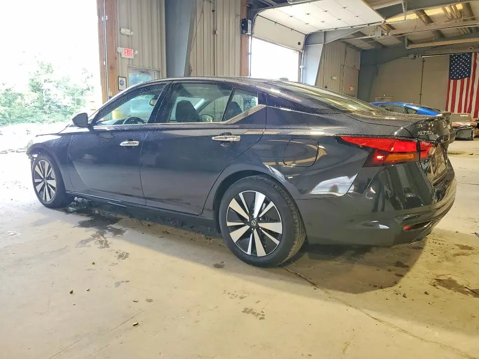 2019 NISSAN ALTIMA SV  