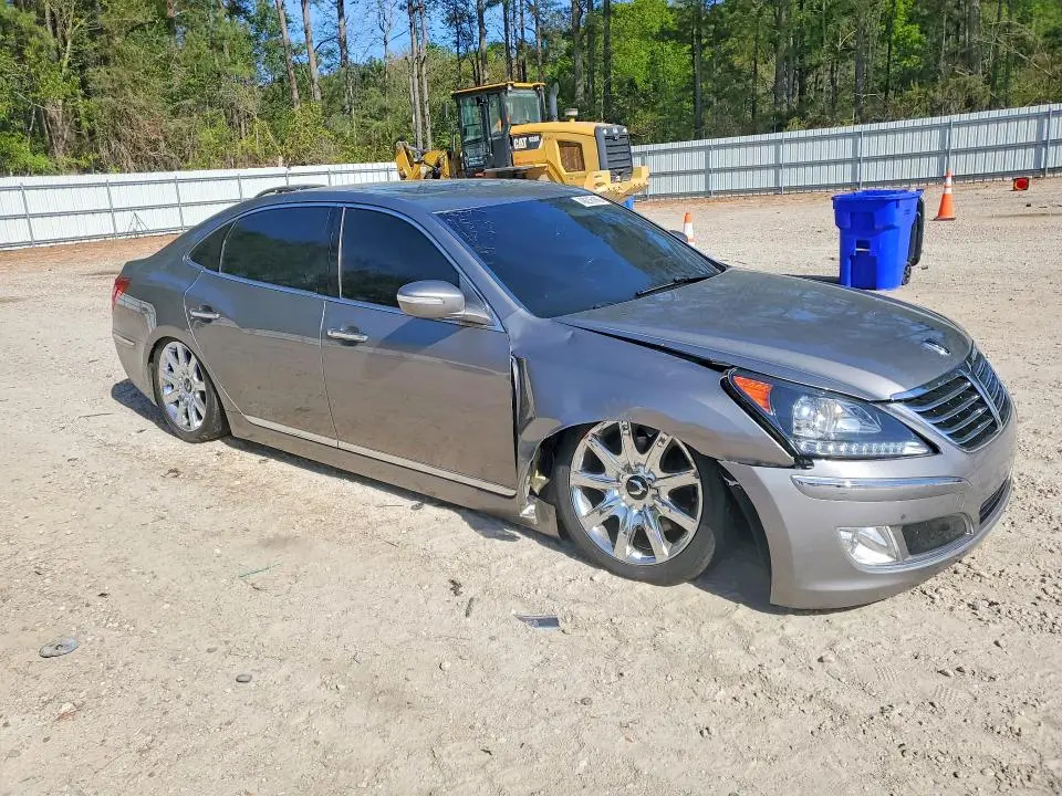 2011 HYUNDAI EQUUS SIGNATURE  