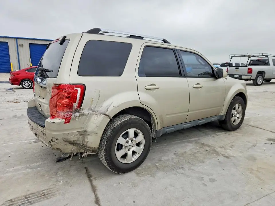 2011 FORD ESCAPE LIMITED  