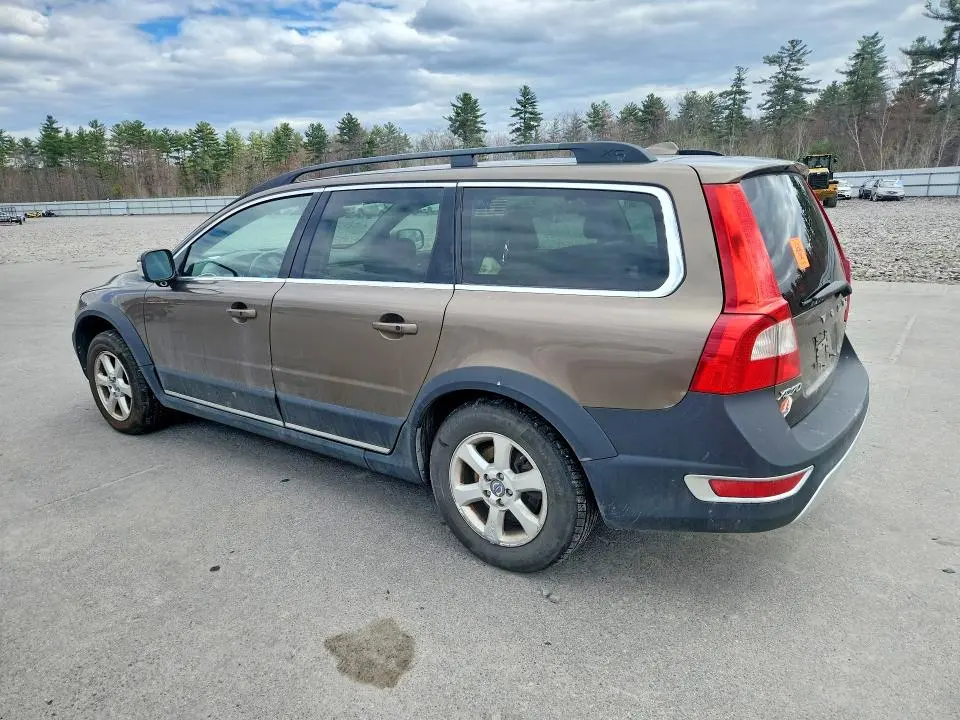 2013 VOLVO XC70 3.2  