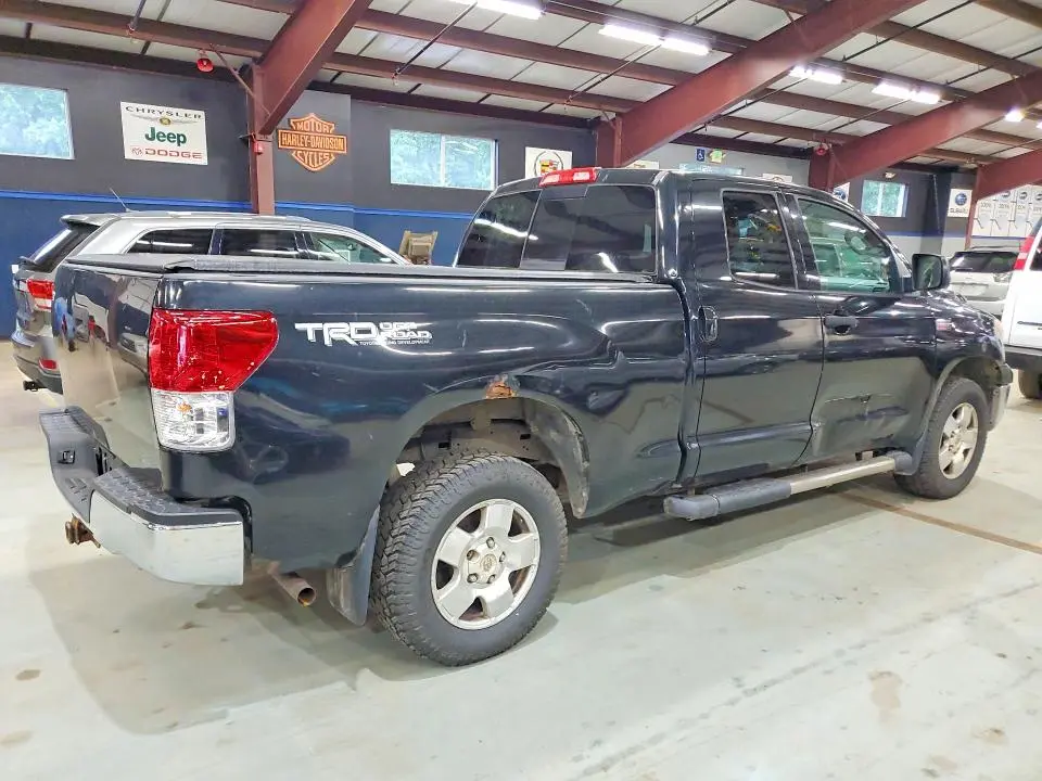 2011 TOYOTA TUNDRA DOUBLE CAB SR5  