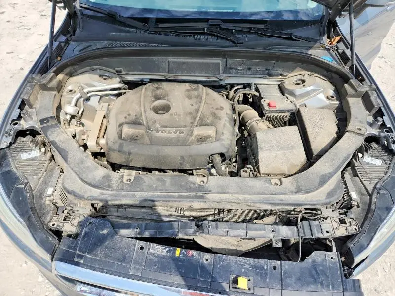 2019 VOLVO XC60 T5  