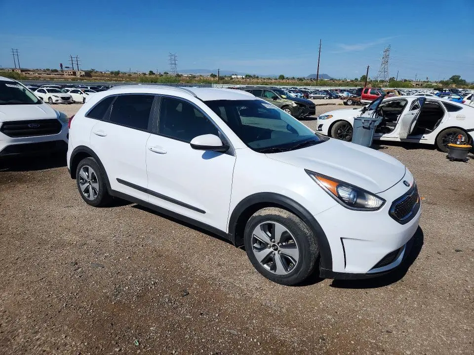 2019 KIA NIRO LX  