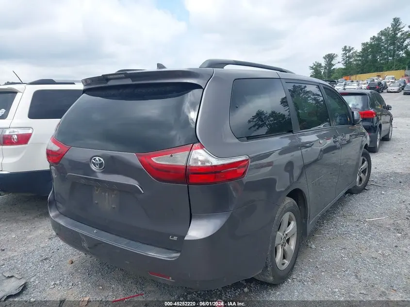 2019 TOYOTA SIENNA LE 8 PASSENGER