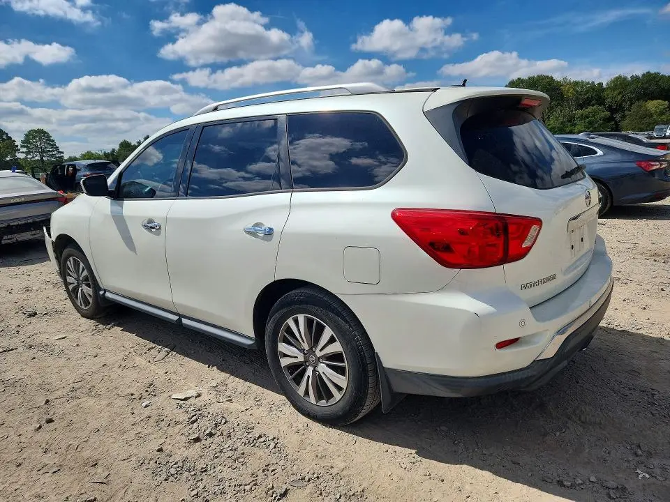 2017 NISSAN PATHFINDER SV  