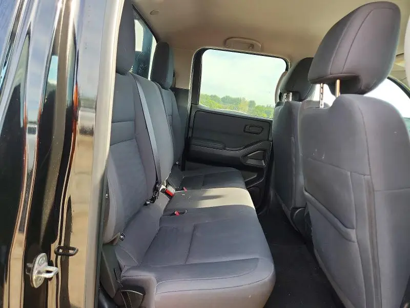 2023 NISSAN FRONTIER S  