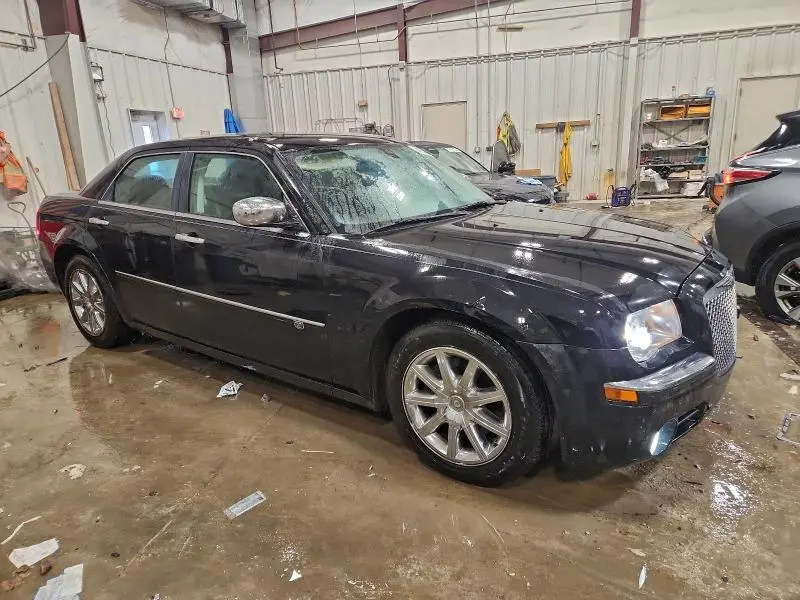 2010 CHRYSLER 300C   