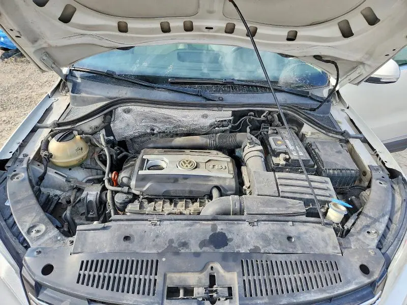 2013 VOLKSWAGEN TIGUAN S  