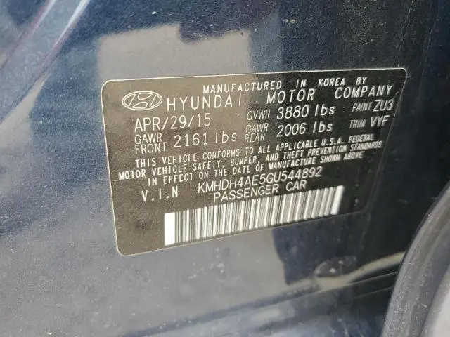 2016 HYUNDAI ELANTRA SE