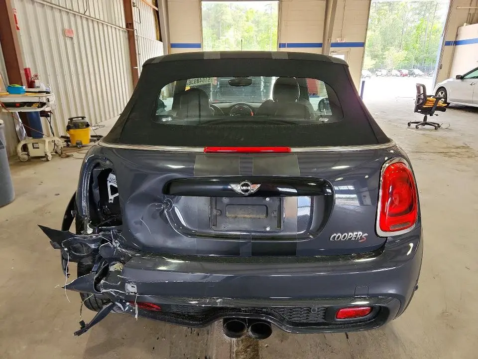 2016 MINI COOPER S  