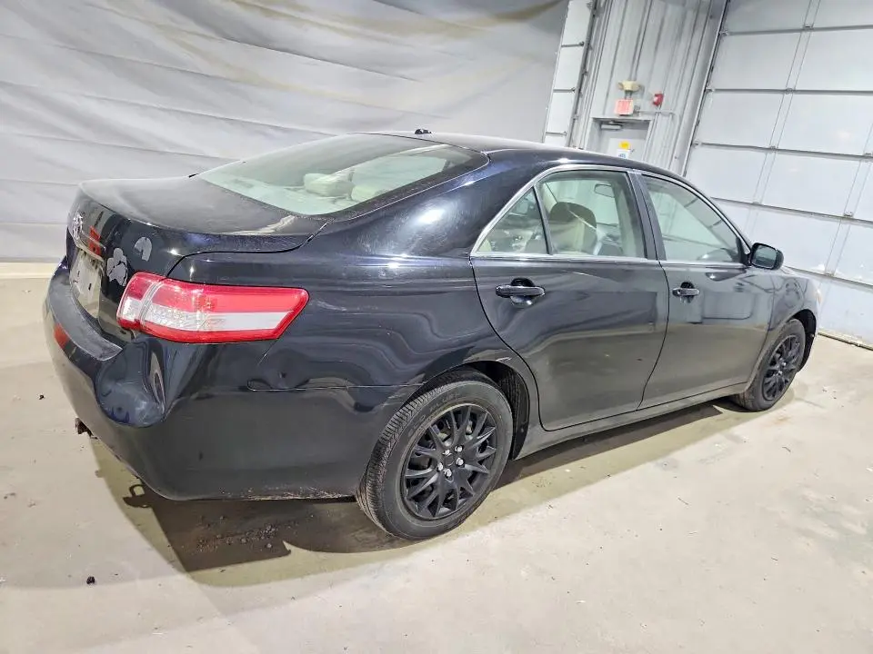 2011 TOYOTA CAMRY BASE  
