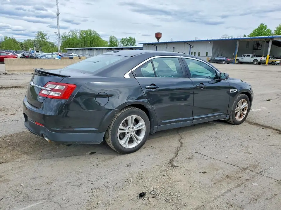 2015 FORD TAURUS SEL  