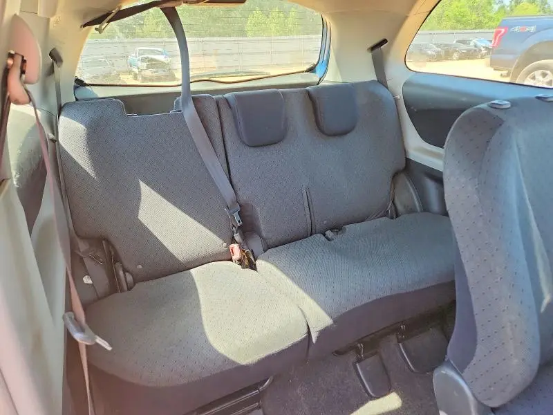 2010 TOYOTA YARIS BASE  