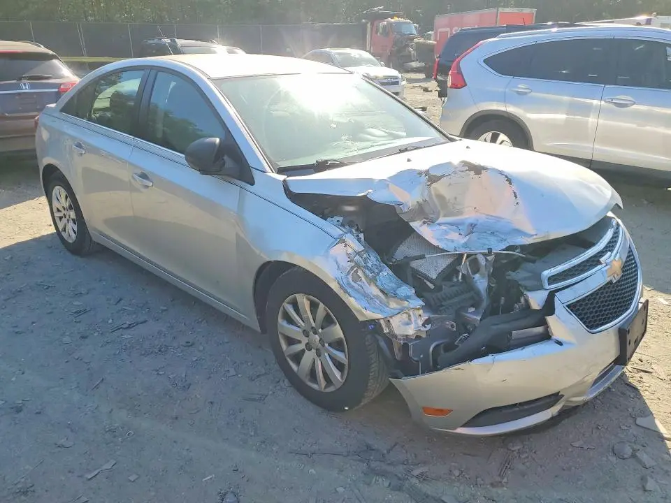 2011 CHEVROLET CRUZE LS  