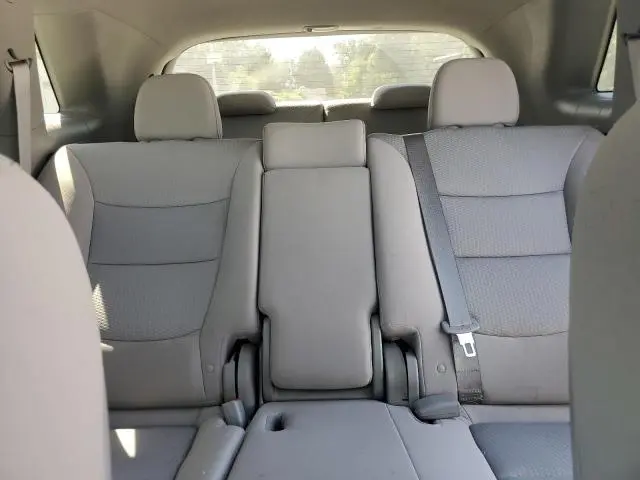 2012 KIA SORENTO BASE  