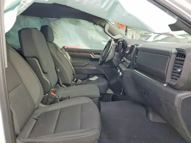 2023 GMC SIERRA K1500 SLE  