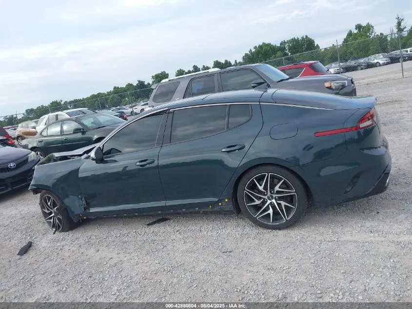 2022 KIA STINGER GT-LINE