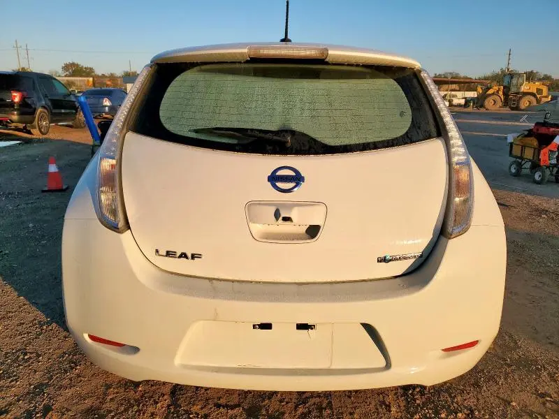 2015 NISSAN LEAF S  
