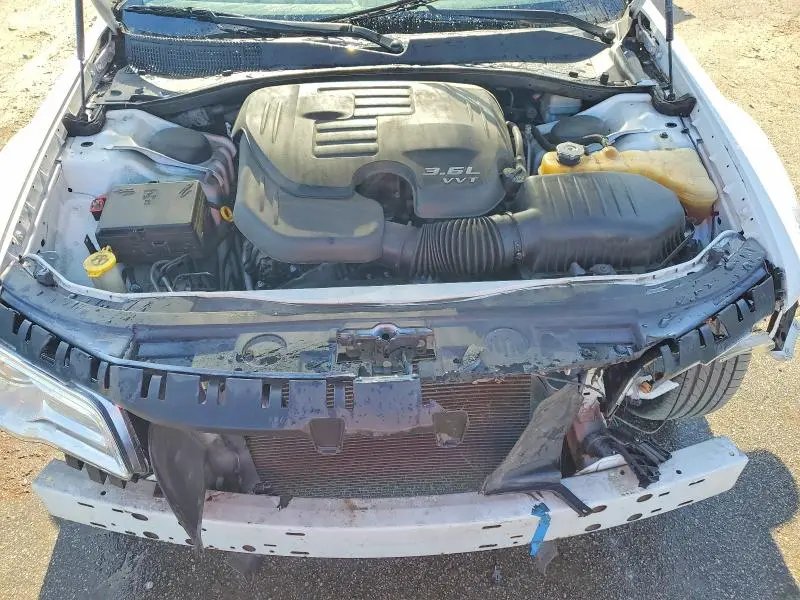 2013 CHRYSLER 300   