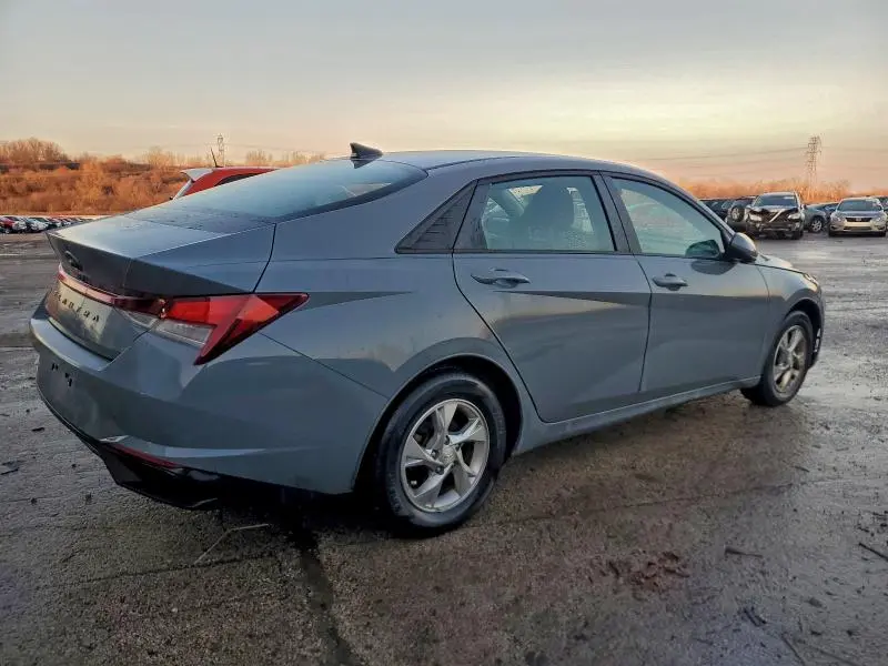 2021 HYUNDAI ELANTRA SE  