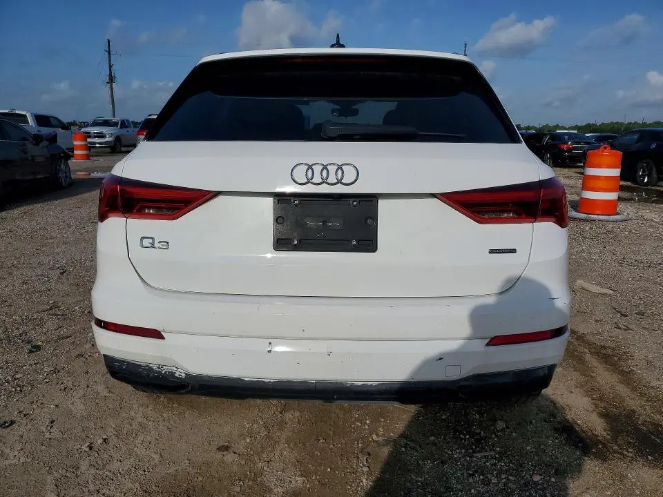 2020 AUDI Q3   