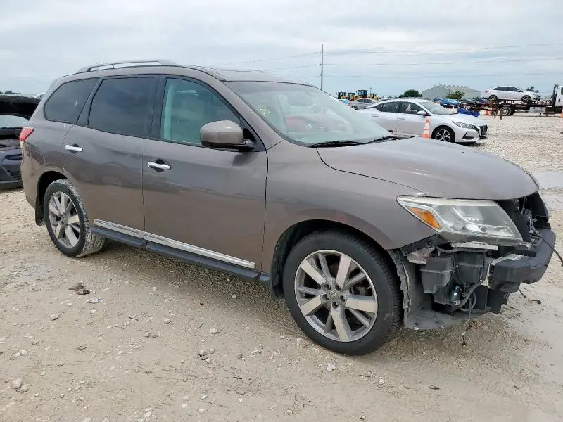 2013 NISSAN PATHFINDER S  