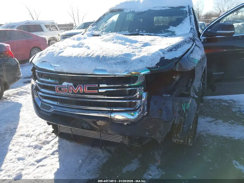 2022 GMC ACADIA FWD SLE