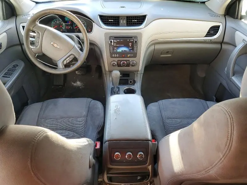 2014 CHEVROLET TRAVERSE LS  