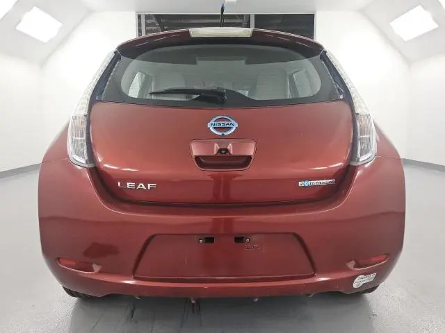 2011 NISSAN LEAF SV  