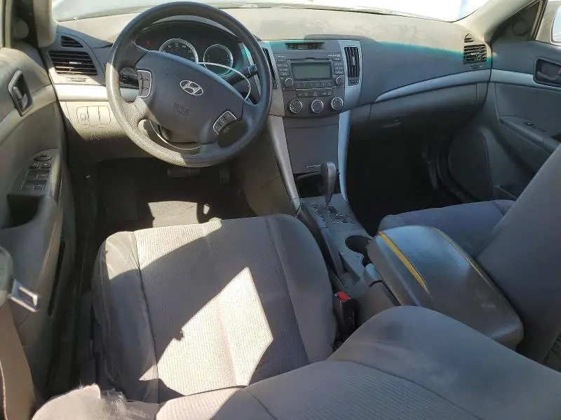 2010 HYUNDAI SONATA GLS  