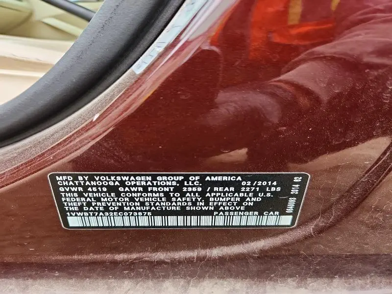2014 VOLKSWAGEN PASSAT SE  