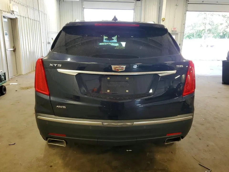 2017 CADILLAC XT5 LUXURY  
