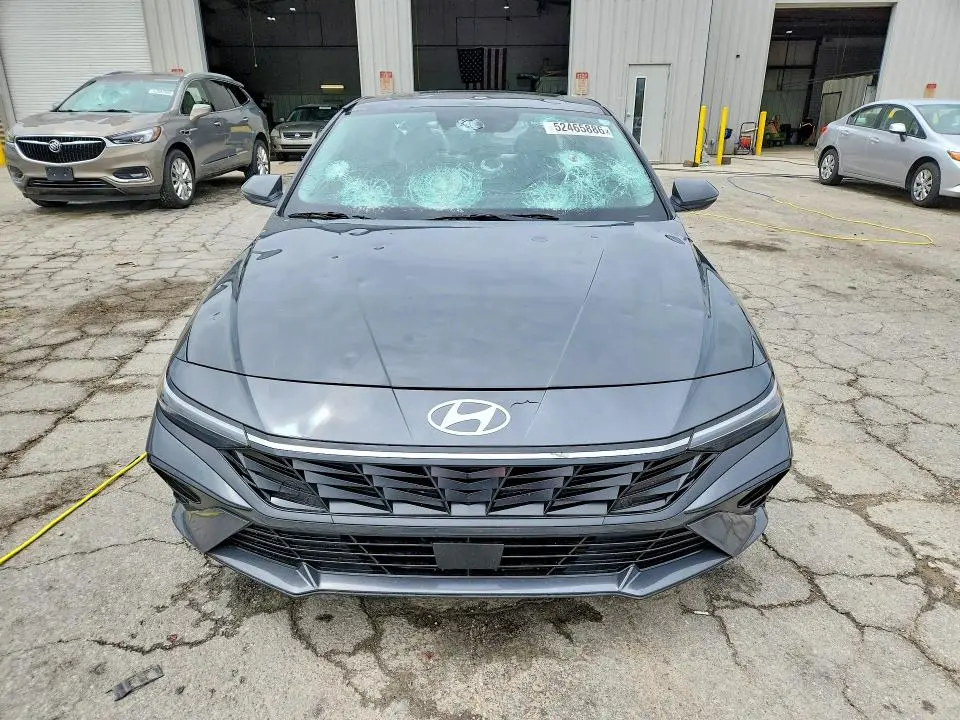2025 HYUNDAI ELANTRA LIMITED  