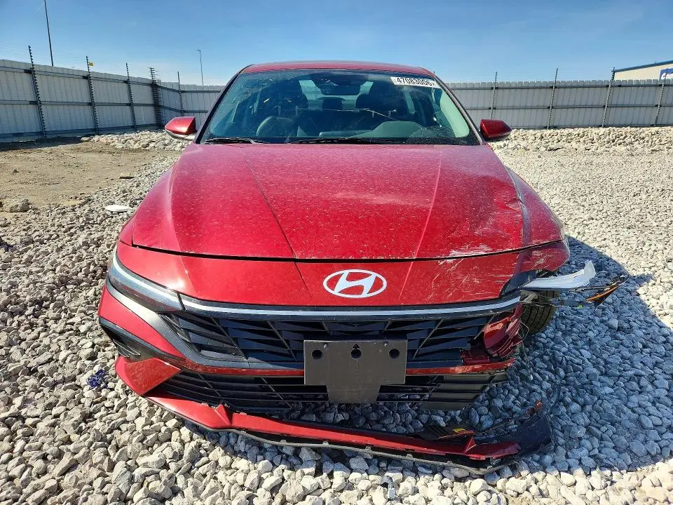 2025 HYUNDAI ELANTRA LIMITED  