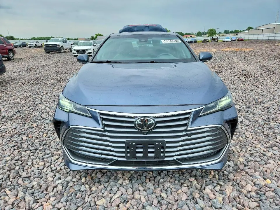 2021 TOYOTA AVALON LIMITED  