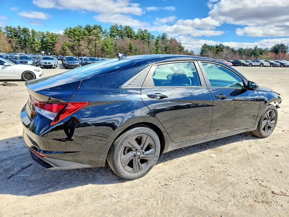 2021 HYUNDAI ELANTRA SEL  