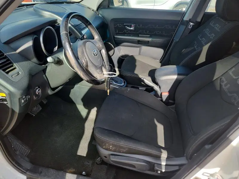 2013 KIA SOUL +  