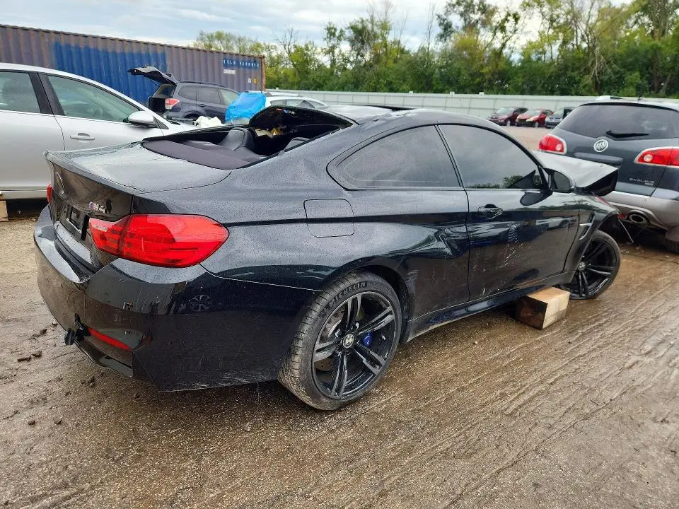 2016 BMW M4   