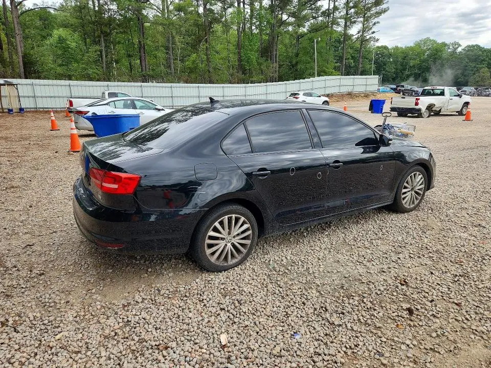 2015 VOLKSWAGEN JETTA SE  