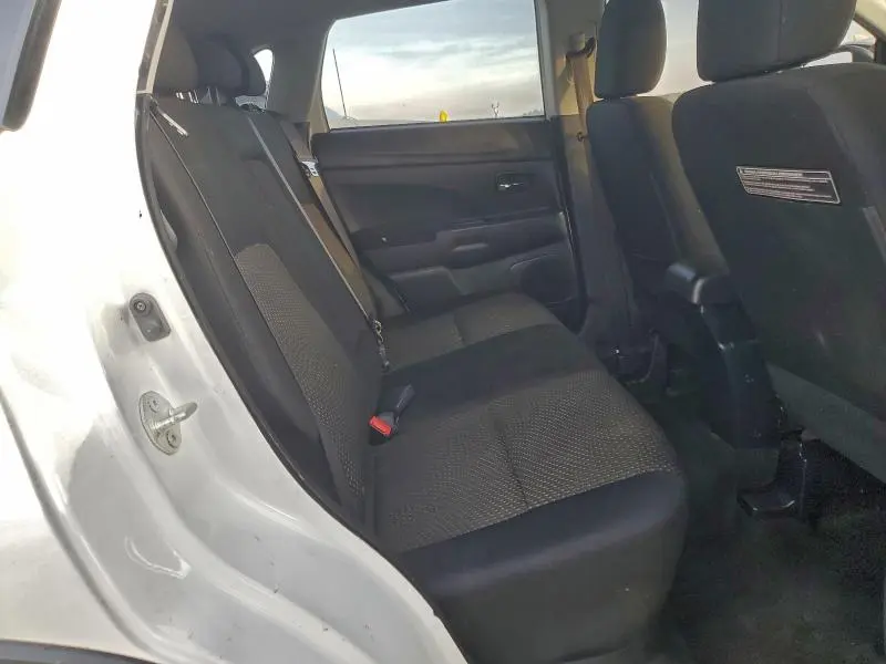 2016 MITSUBISHI OUTLANDER SPORT ES  