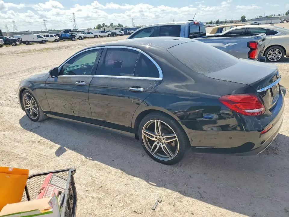 2019 MERCEDES-BENZ E 300  